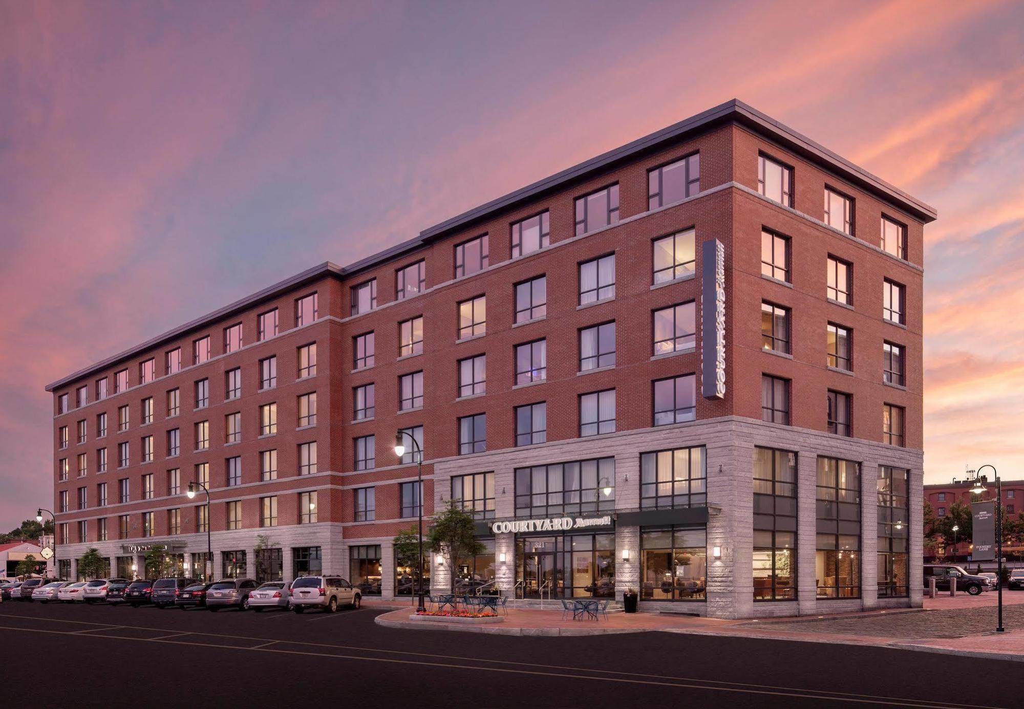 Hotel Courtyard By Marriott Portland Downtown/Waterfront Esterno foto