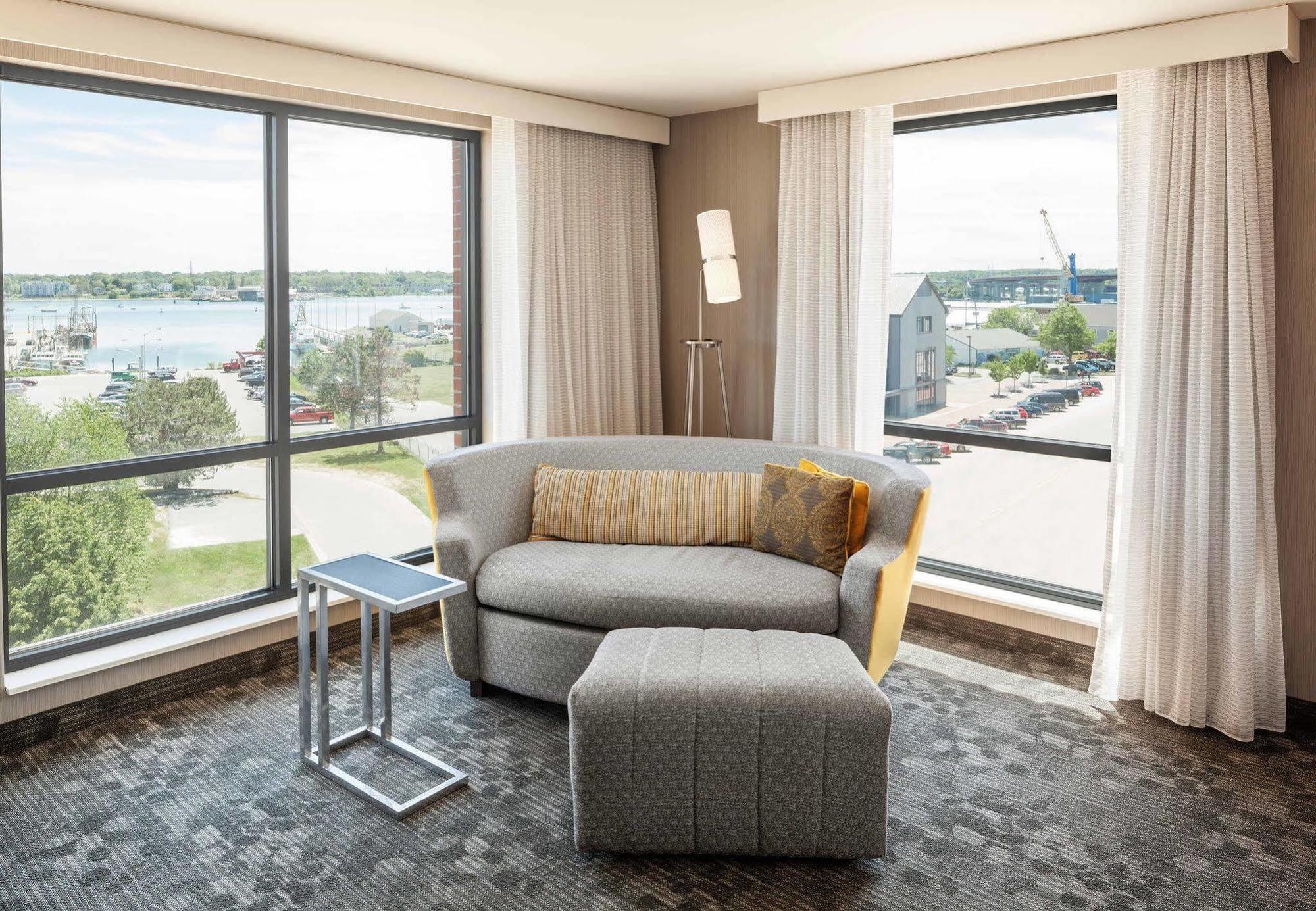 Hotel Courtyard By Marriott Portland Downtown/Waterfront Esterno foto